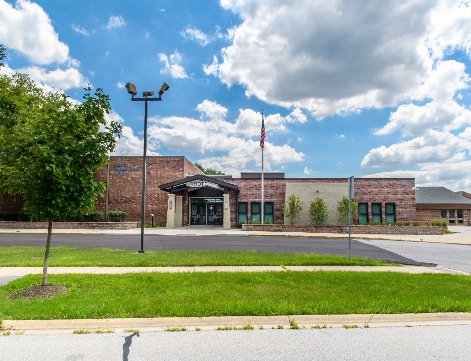 Naperville Community Unit School District 203 / Homepage